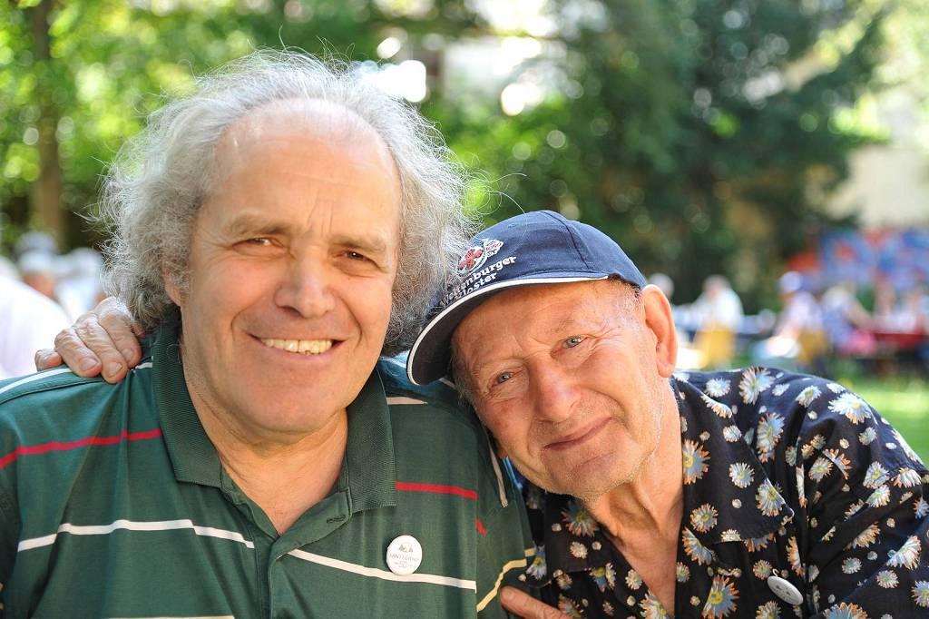 München: Sommerfeste der “Mensa Sant’Egidio” mit 200 Freunden aller Generationen und der Schule des Friedens